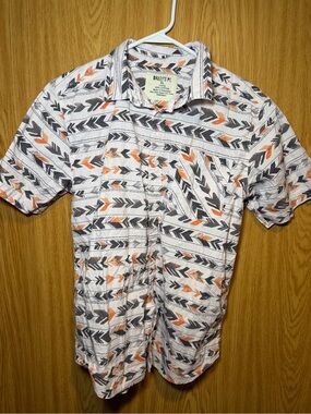 Bailey's Point cotton buttonup shirt w/black, orange, & white geometric arrow XL
